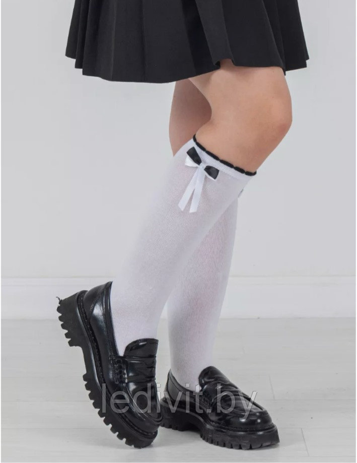Гольфы белые с аксессуаром для девочки